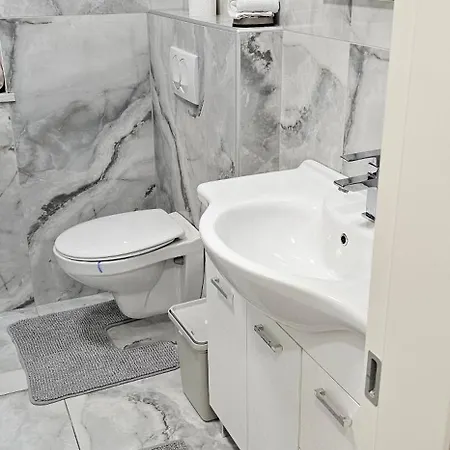 Zaprto 1 Apartament